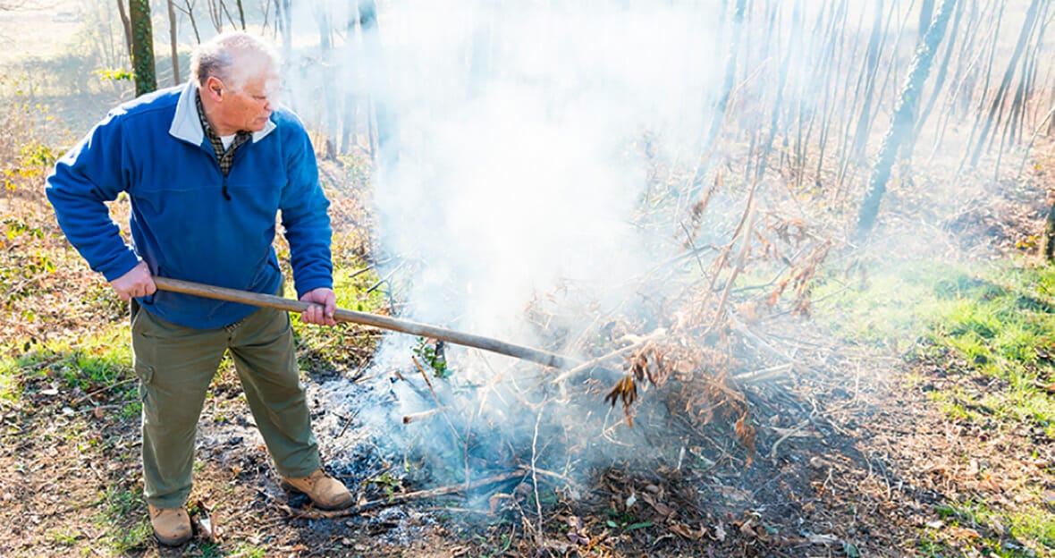 Brûlage des déchets verts