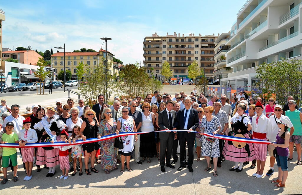Inauguration place publique du Béal