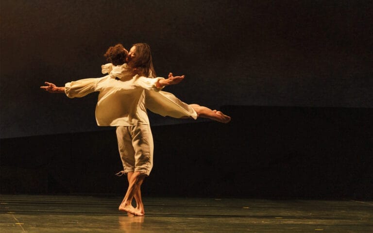 illust_ballet_micro_folie